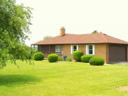House with 8 Acres and Pond property photo 1