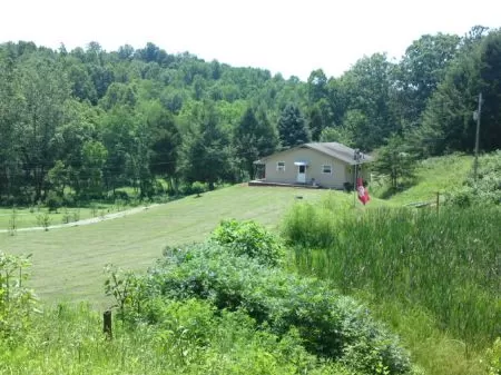 25 Acres Nice Country Setting